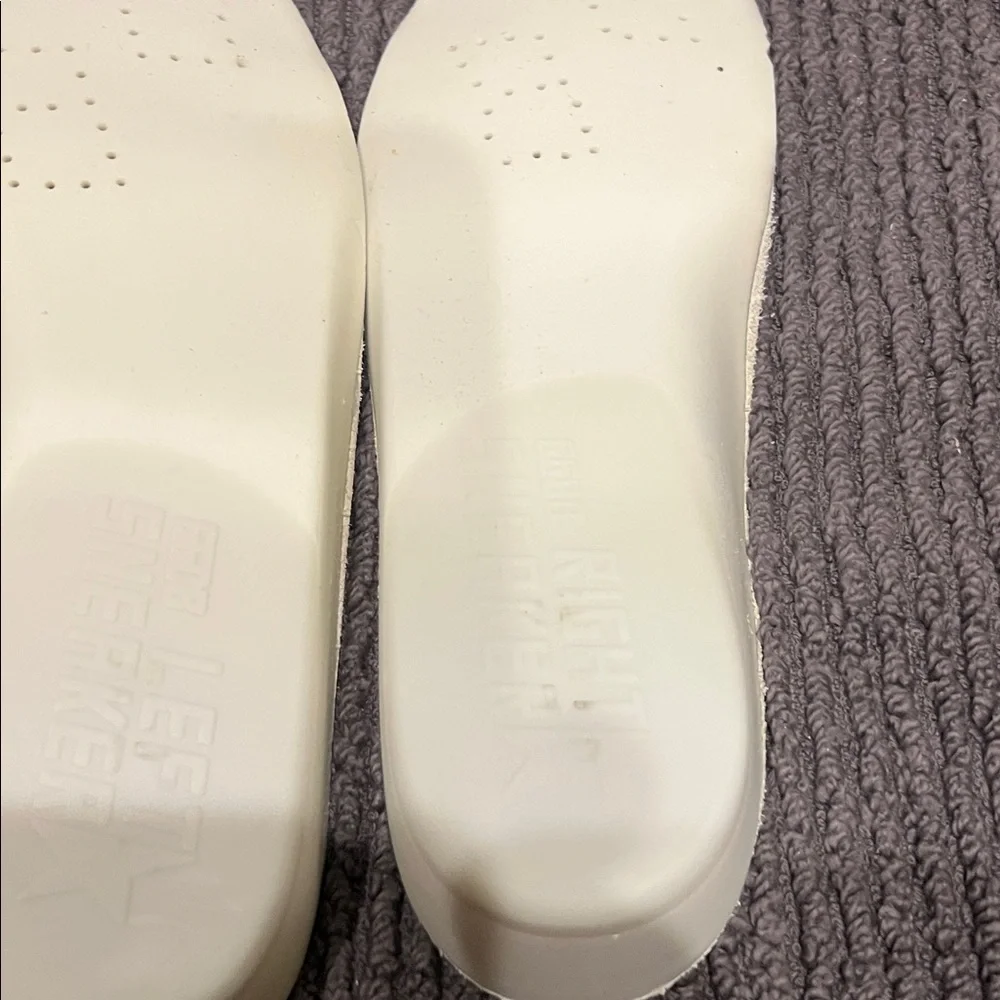 GOLDEN GOOSE limited
Size 37 Superstar Sneaker Embellished - Picture 16 of 16